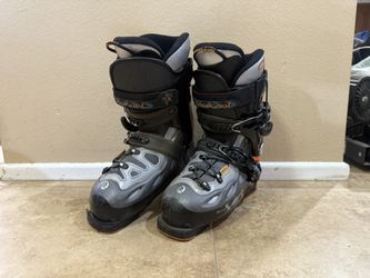Rossignol Ski Boots 7.5 Mondo Size 25.5