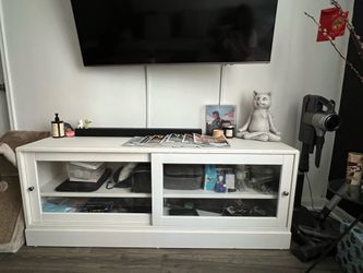 Tv stand