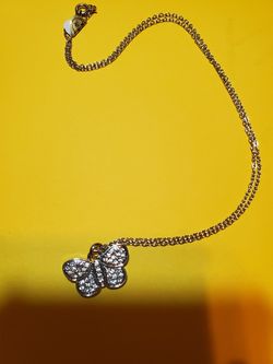 Butterfly Necklas ..NEW