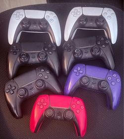 PS5 Controllers (USED)