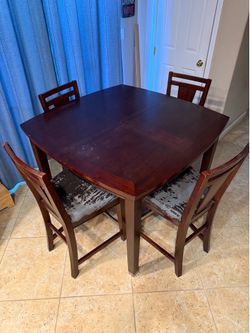 Kitchen table and 6 chairs *free*