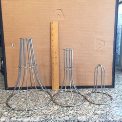 Turkey chicken and cornish hen roasters. Stainless steel all 5 for $10.
