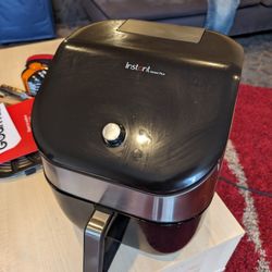 Instant Vortex Plus Air Fryer 