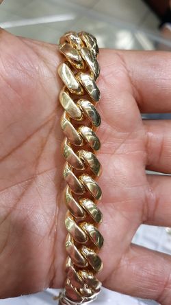 18 k gold Cuban link bracelet hand made 15 mm 139.9 grams
