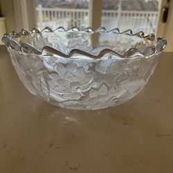 Crystal Clear Studios Chrysanthemum Frosted Floral Glass Bowl