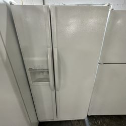 Kenmore Refrigerator 33