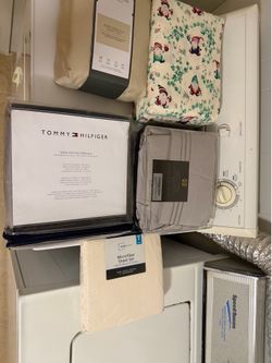 Twin size bed set