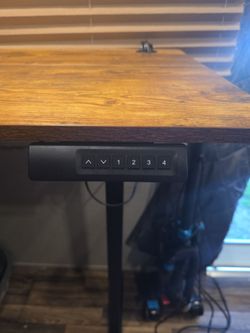 Standing desk