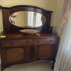 Gorgeous Mirrored Buffet