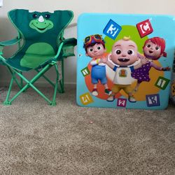 Cocomelom Table/dino Chair