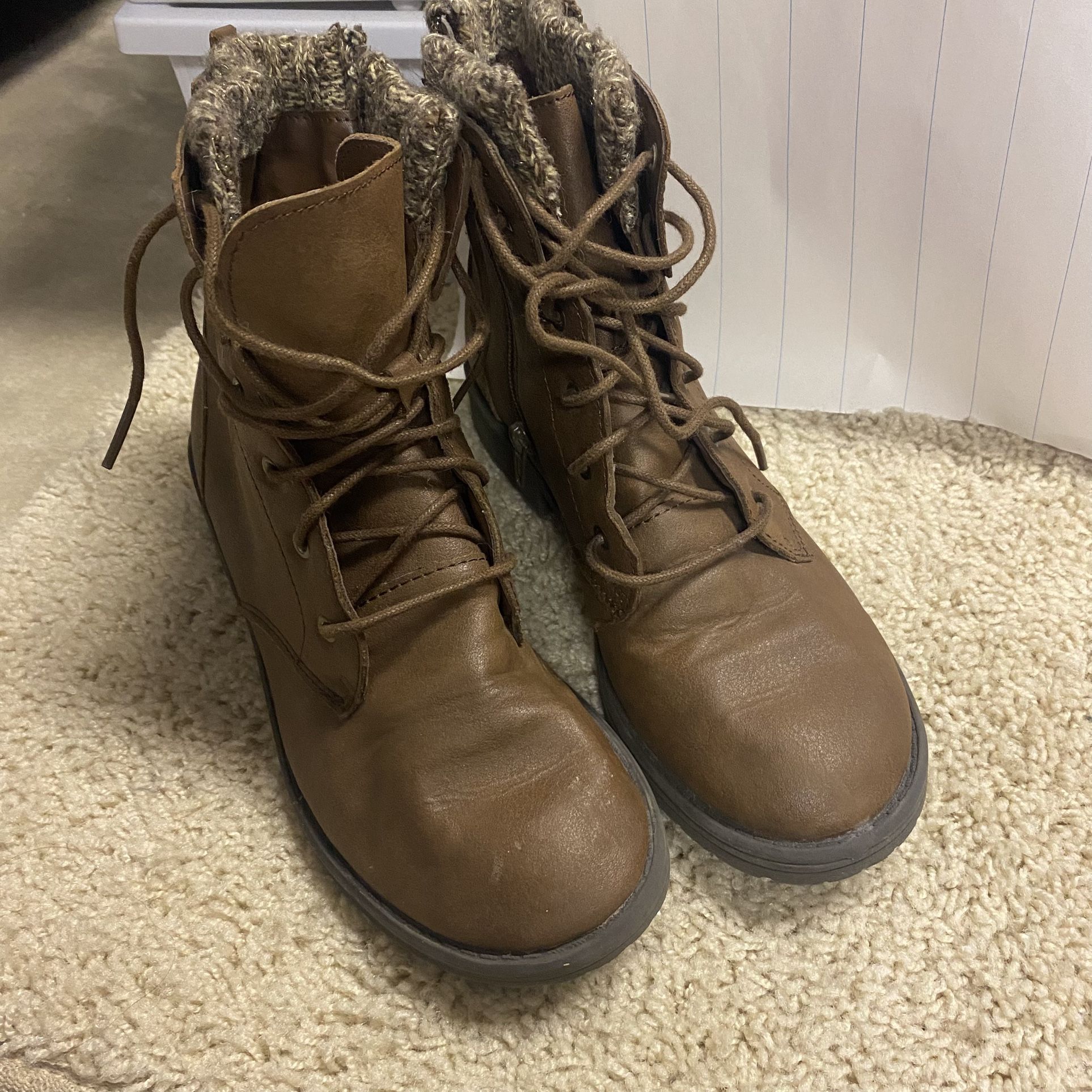 Girls Wonder Nation Brown Boots Size 5