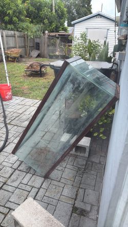 90 gallon fish tank