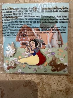 Loungefly Disney Snow White and the Seven Dwarfs Enamel Pin Set - NEW