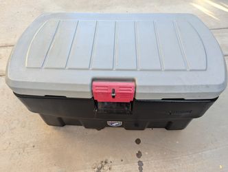 Rubbermaid Large Storage Bin 