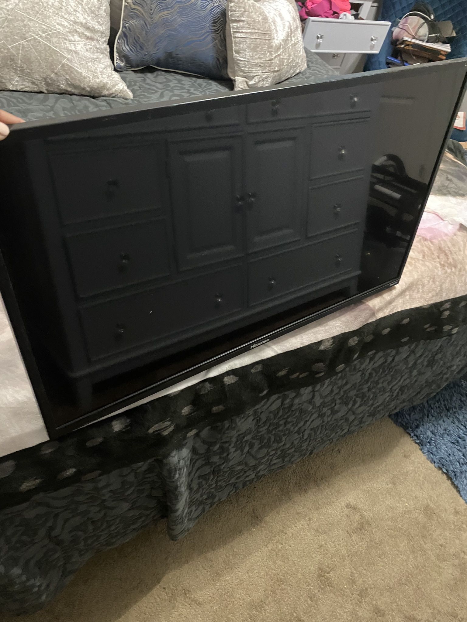 32” TV
