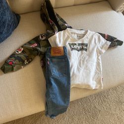 Levi Outfit 12M