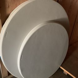 Round Folding Tables