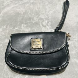 Dooney And Bourke Black Smooth Grain Leather Fold Over Wristlet Snappy Wallet