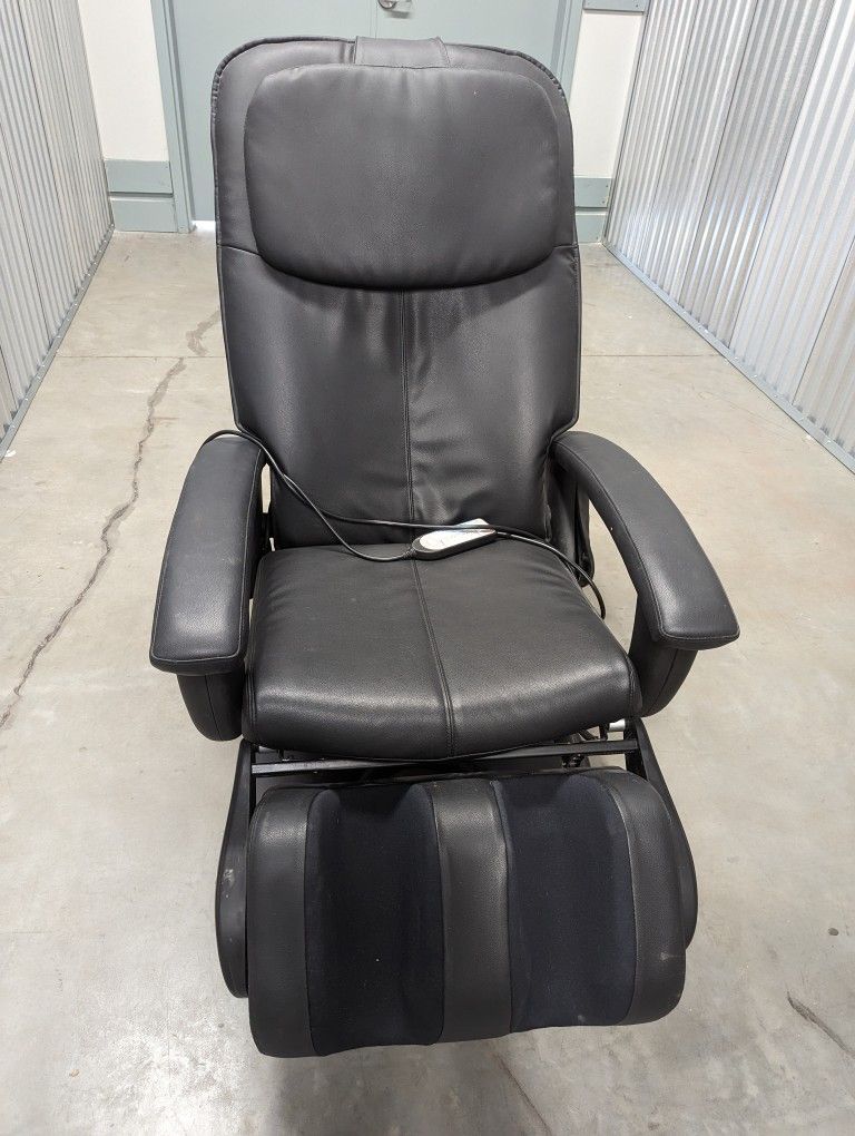 Human Touch HT 100 Full Massage Chair