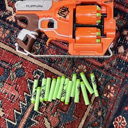 Nerf Zombie Strike FlipFury Blaster 12-Zombie Strike Darts w/ extra set of darts