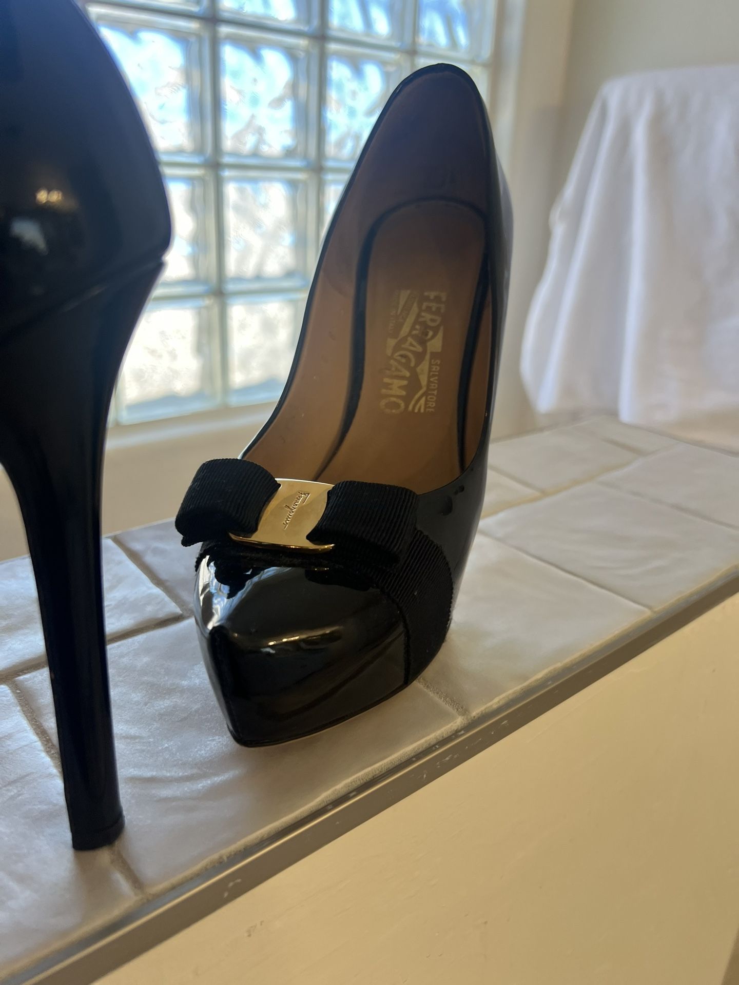 Authentic Salvatore Ferragamo Women Heels Size 8