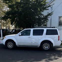 2011 Nissan Pathfinder