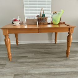 Solid Wood Maple Dining Room Table With Leaf  And Side Table.