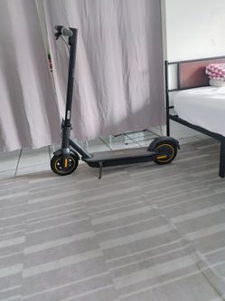 Ninebot max $250  firm