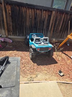Power Wheels Jeep Kids Ride-On Toy