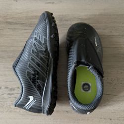 Toddler Nike 9C soccer Cleats 