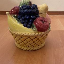 Treasure Craft Cookie Jar From The 90’s  $20
