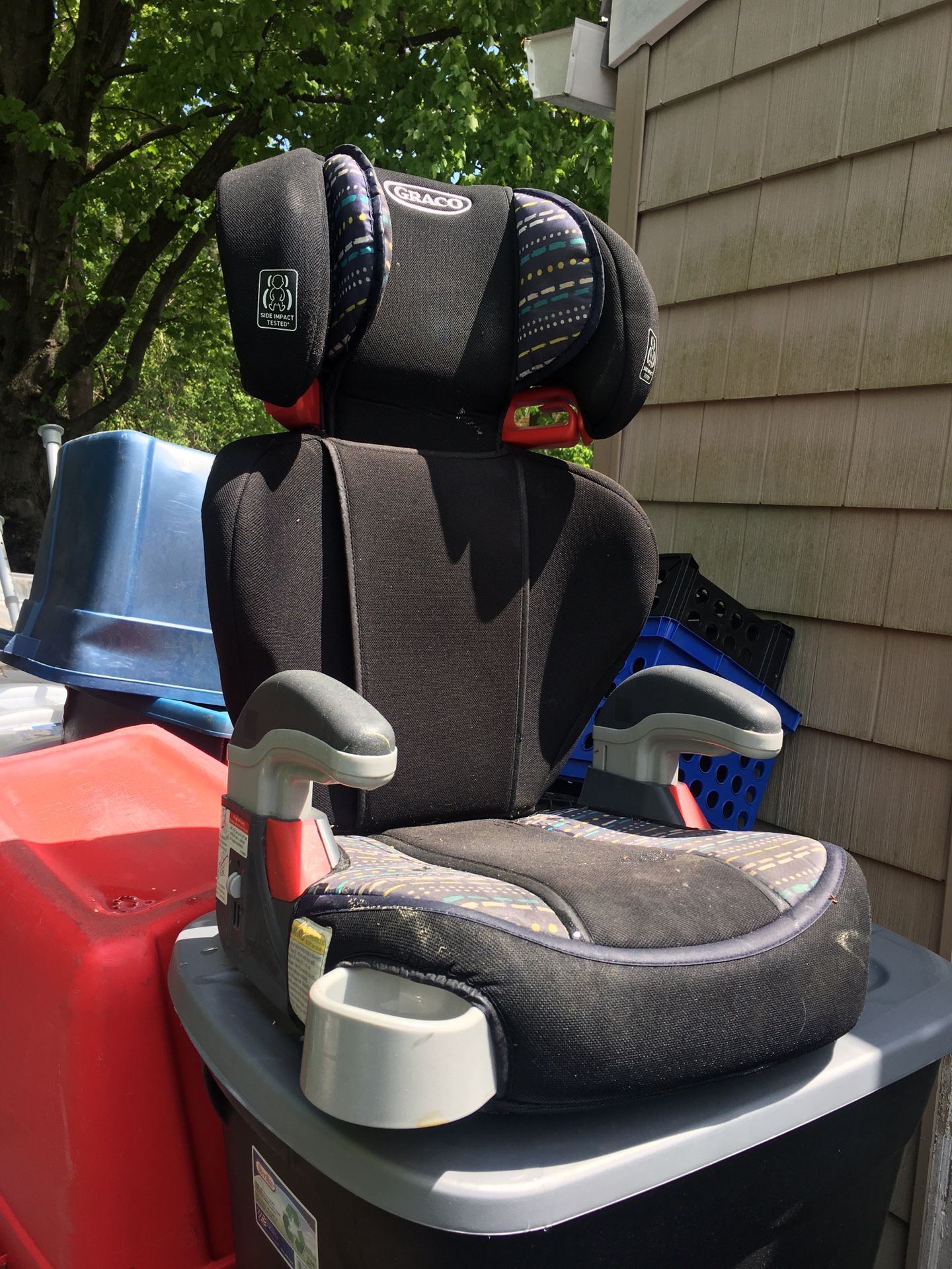 Nice Graco Three In One Adjustable Car Booster Seat Only $40 Firm