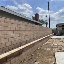 Block Wall / Concrete/ Stone