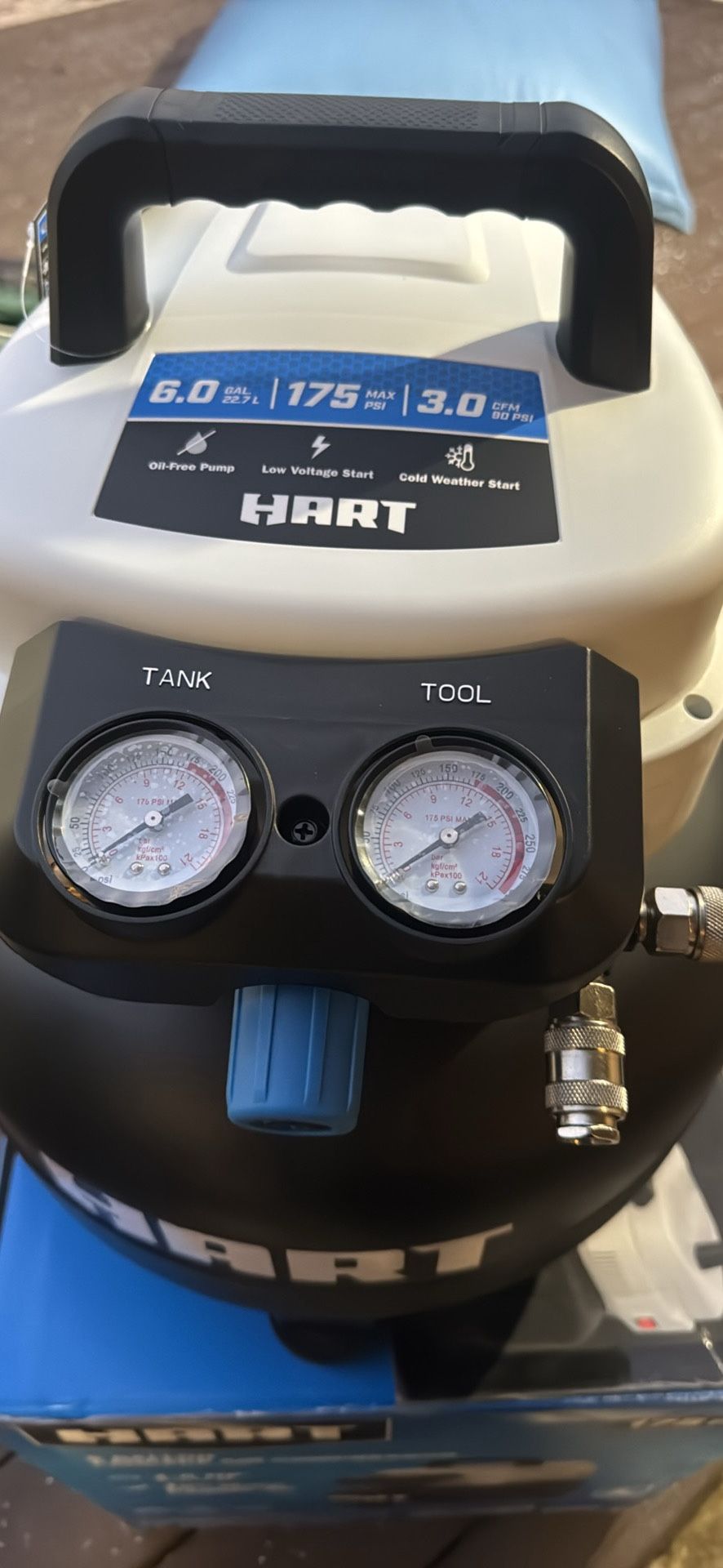 Hart  6 Gallon Pancake  Air Compressor 