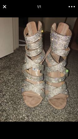 Silver sparkly Steve Madden height heels