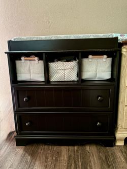 Changing table dresser