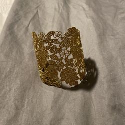Gold Leaf Bracelet 