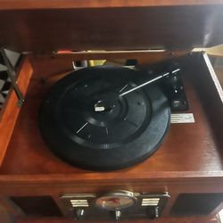 Record Player/cd And Tape Player Am/fm Radio