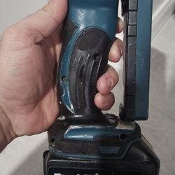 Makita Linterna Y Batería 