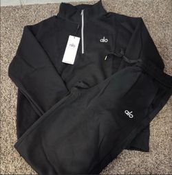 Alo set Size M can negotiate