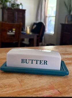 Butter dish
