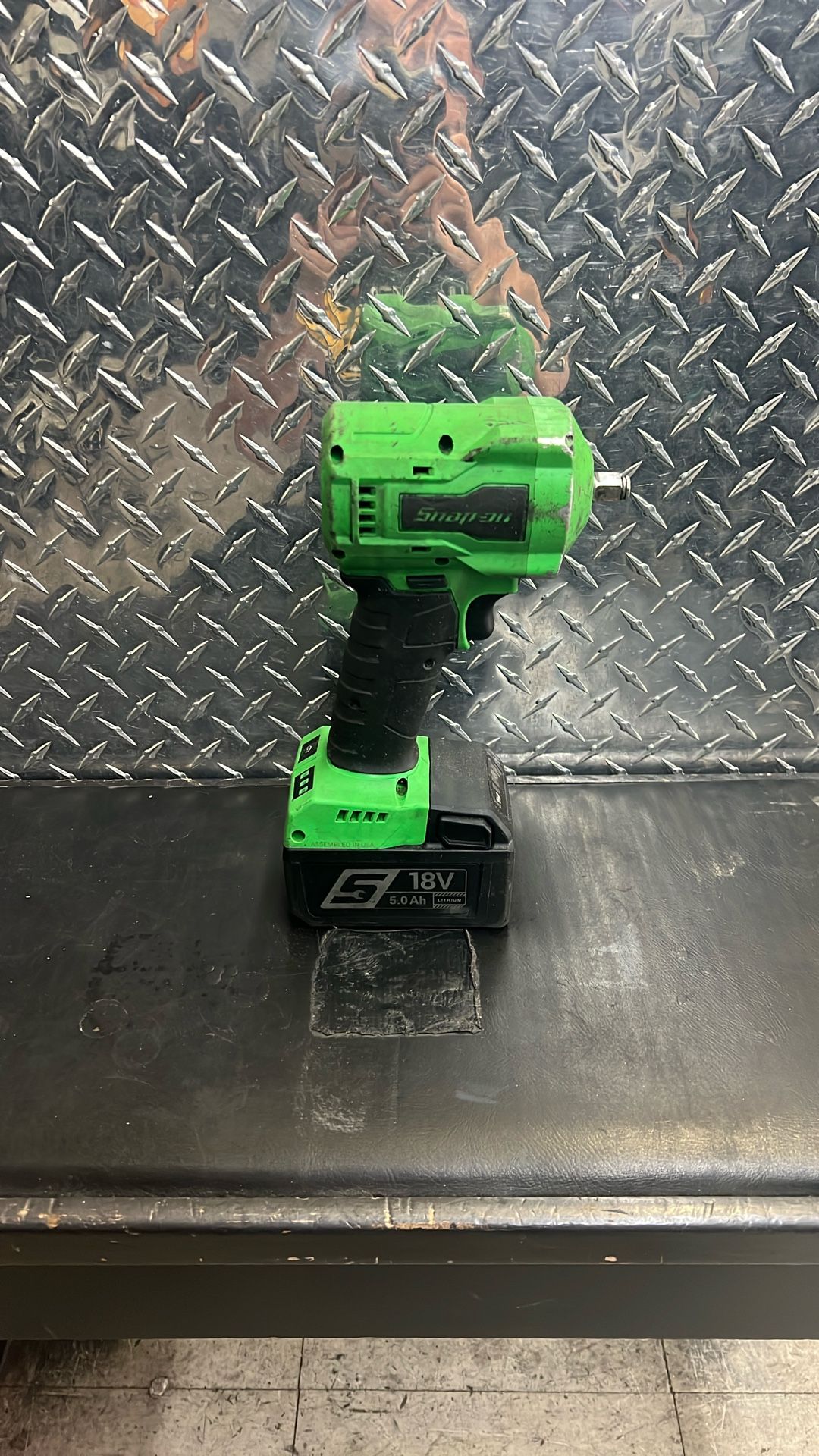 Snap-On Snap On 3/8” Stubby 18V Cordless Impact Wrench CT9038 CT9038G