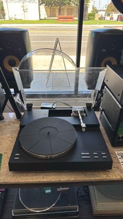 Yamaha Linear Tracking Quartz Locked PX-3 Record Player