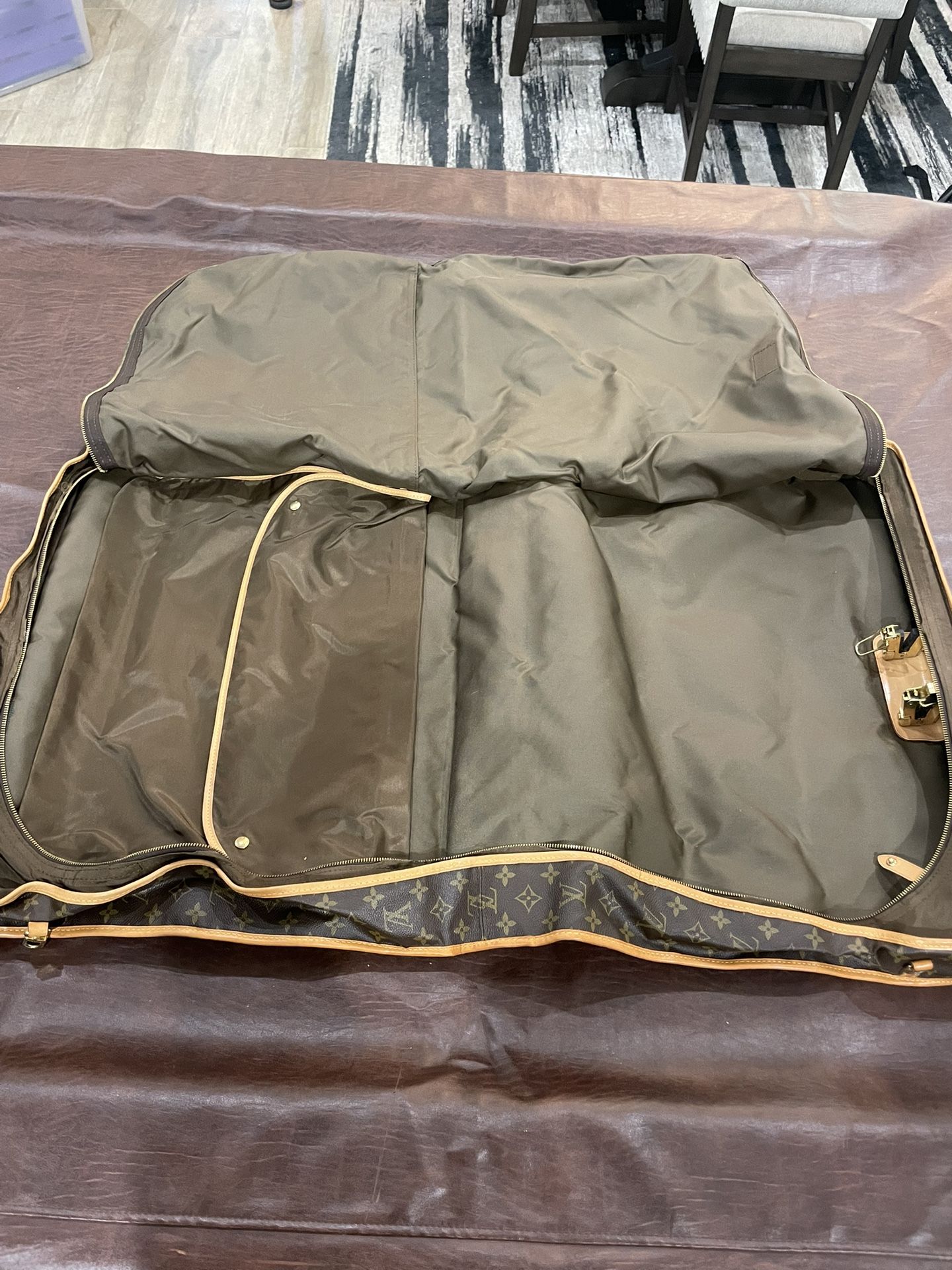 Louis Vuitton Garment Bag
