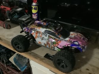 Fully modded rc car feel free to shoot offers (NO TRADES)