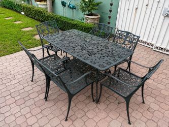 Patio set