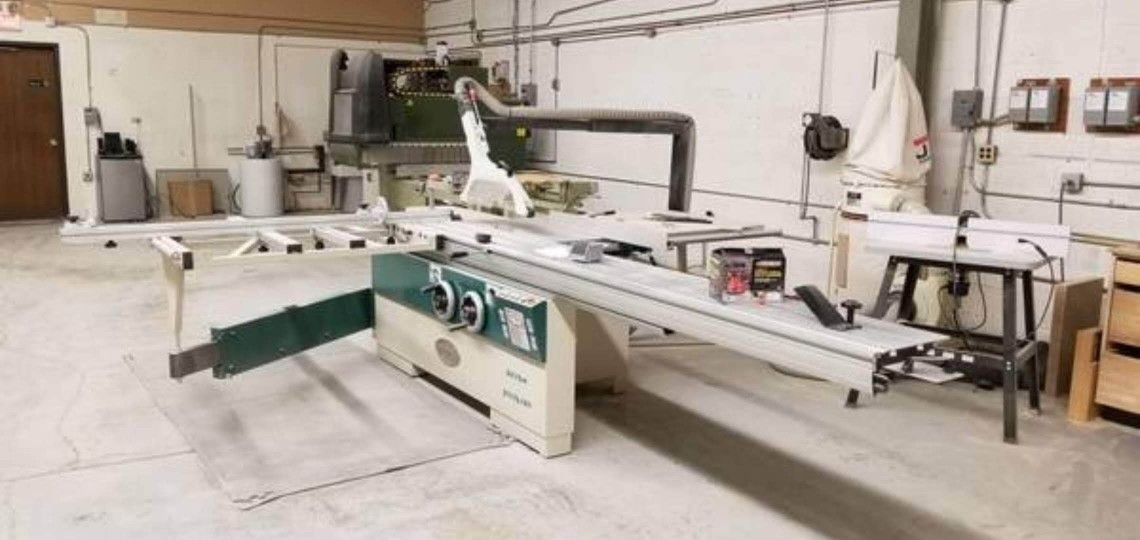 Grizzly 14" Sliding Table Saw and Dust Collector