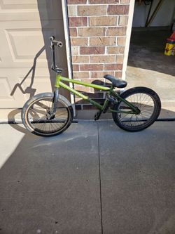 Haro Downtown BMX Bike finished in Matte Army Green.