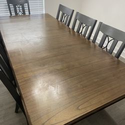 Dining table 8 chairs expandable