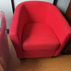 2 Red Chairs 
